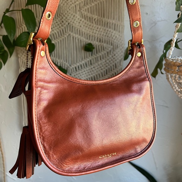 Coach Legacy Amanda Crossbody Bag 19925 Brown Leather Turnlock Tassel Rare - Picture 3 of 13